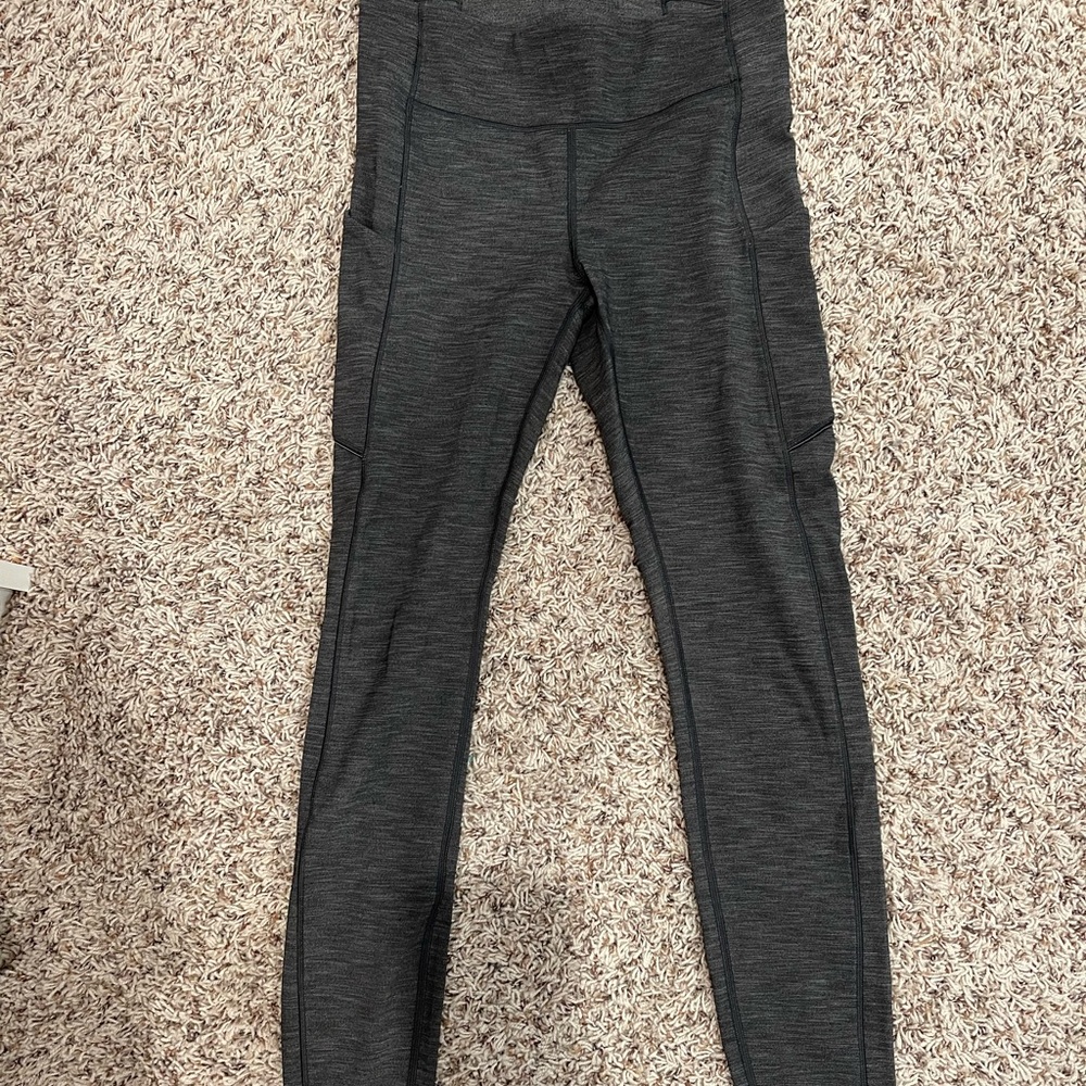 Lululemon leggings size 6